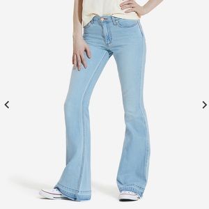 Wrangler High Rise Flare Jean